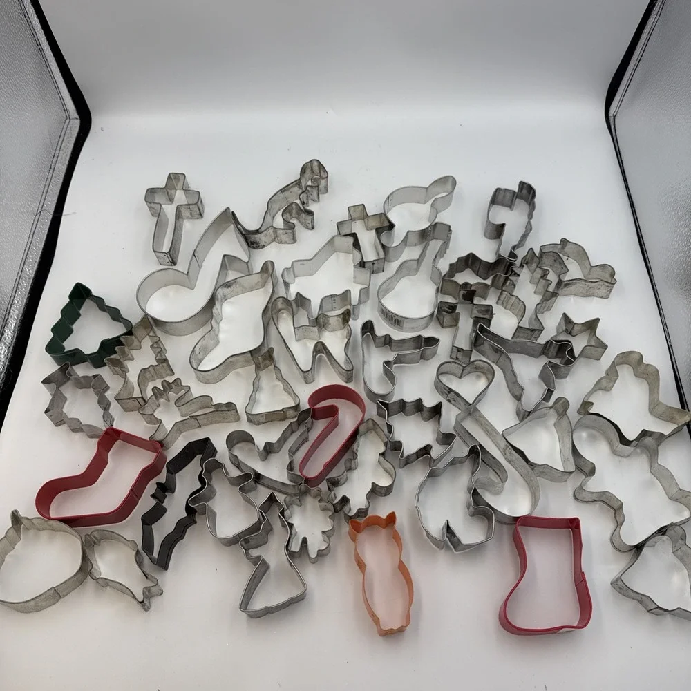 Vtg / Recent Cookie CUTTERS Metal Christmas‎ Halloween Music Assortment